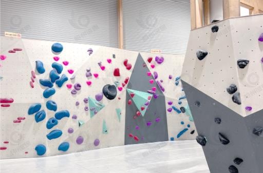 攀岩馆产业经济研究报告：攀岩热度持续高涨带动攀岩馆数量大幅增加，行业连锁化率较低